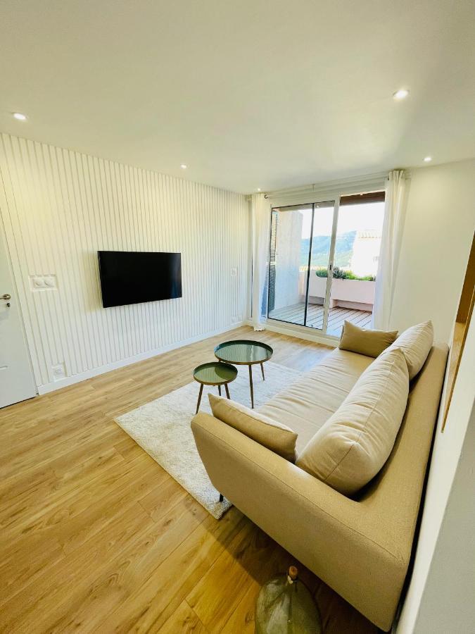 Superbe T2 Avec Vue Mer Et Piscine La Croix-Valmer Exteriör bild